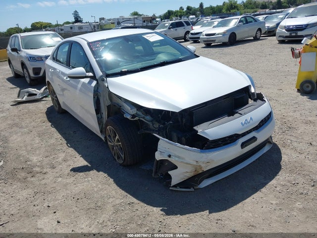 Salvage Kia Forte Image