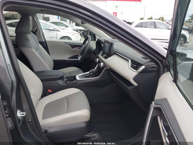 Toyota RAV4 Xle Premium
