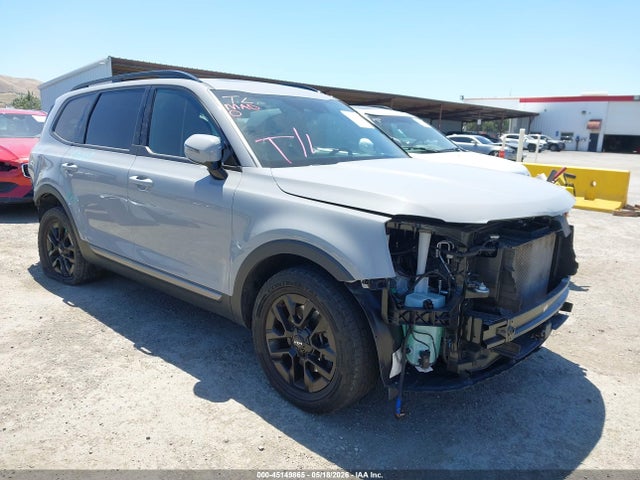 Salvage Kia Telluride Image