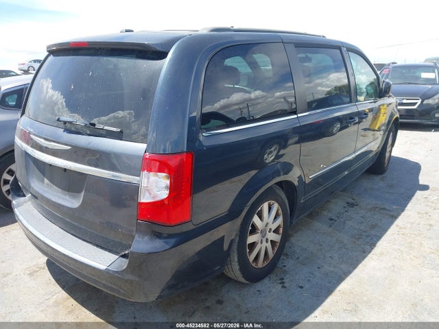 Chrysler Town & Country Touring