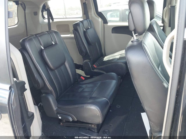 Chrysler Town & Country Touring