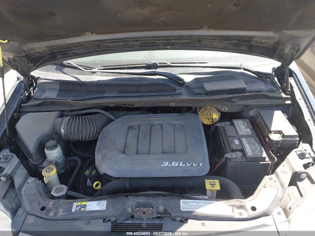 Chrysler Town & Country Touring