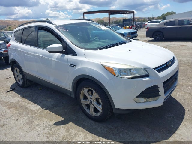 Salvage Ford Escape Image