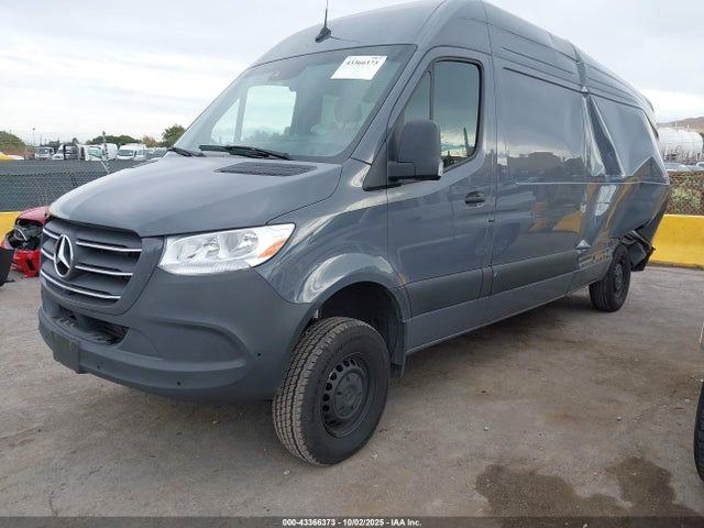 Mercedes-Benz Sprinter 2500 High Roof 4-cyl Diesel Ho