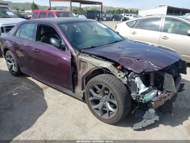 Salvage Chrysler 300 Image