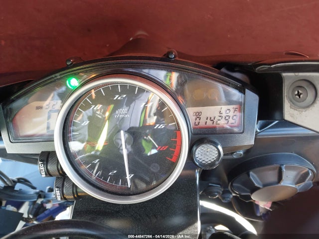 Yamaha Yzfr6 C