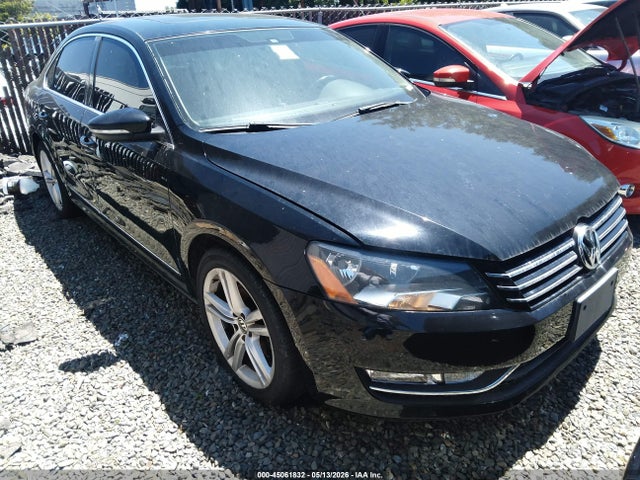 Salvage Volkswagen Passat Image