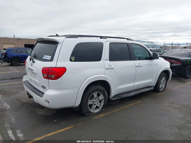Toyota Sequoia Sr5 5.7l V8