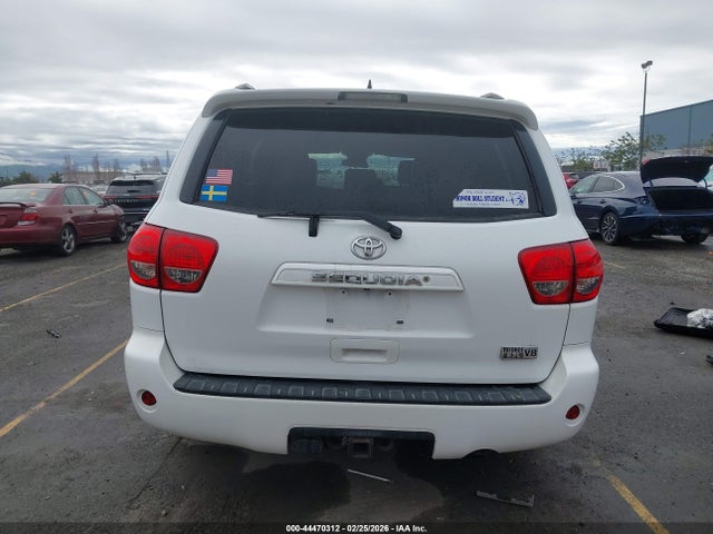 Toyota Sequoia Sr5 5.7l V8