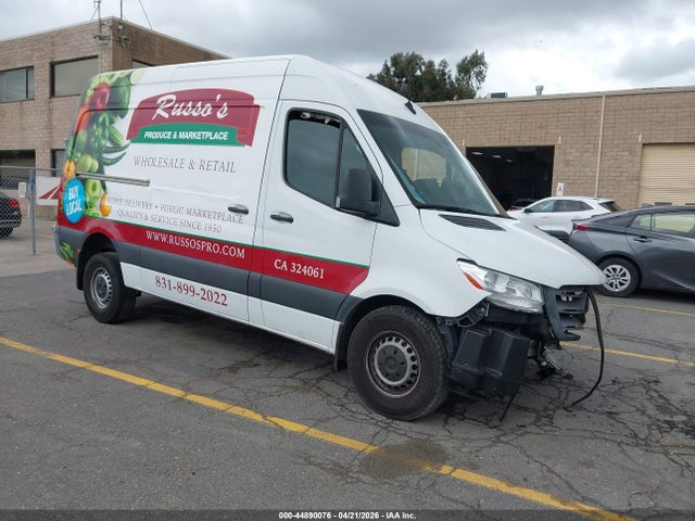 Salvage Mercedes-Benz Sprinter 2500 Image