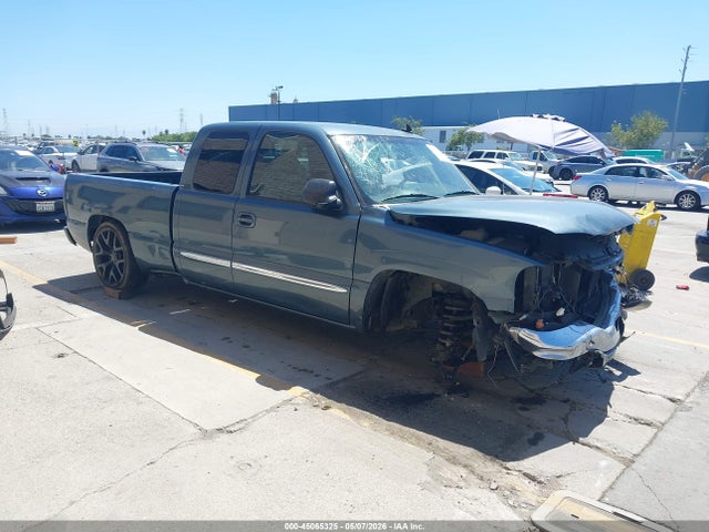 Salvage GMC Sierra 1500 Image