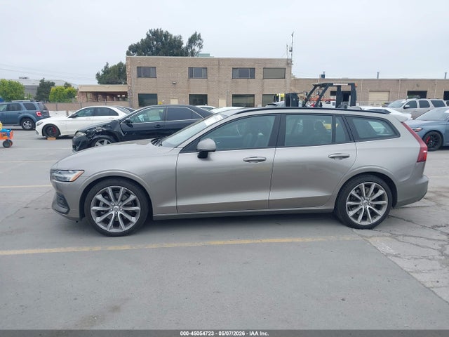 Volvo V60 T5 Momentum