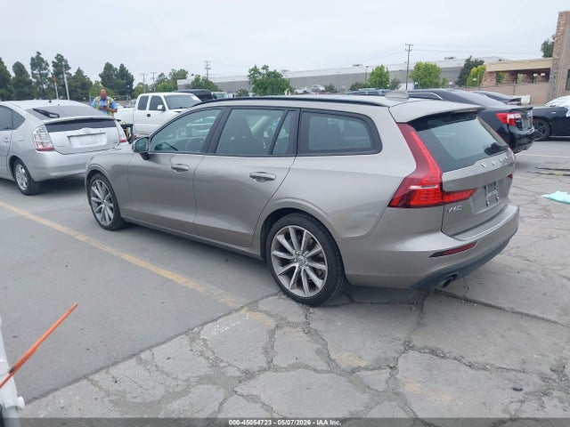 Volvo V60 T5 Momentum