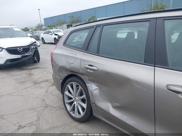 Volvo V60 T5 Momentum