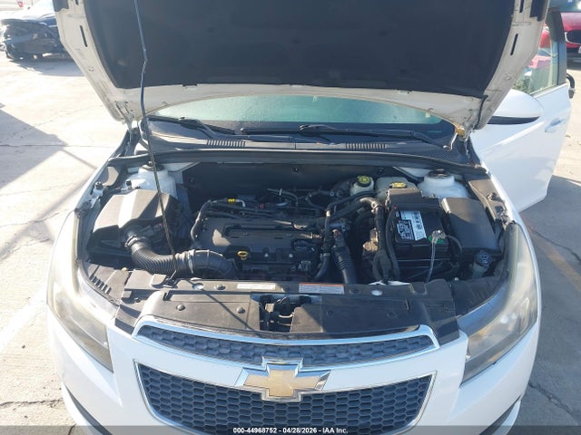 Chevrolet Cruze 1lt Auto