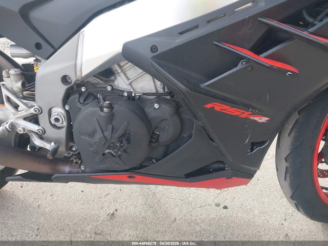 Aprilia Rsv4 1100