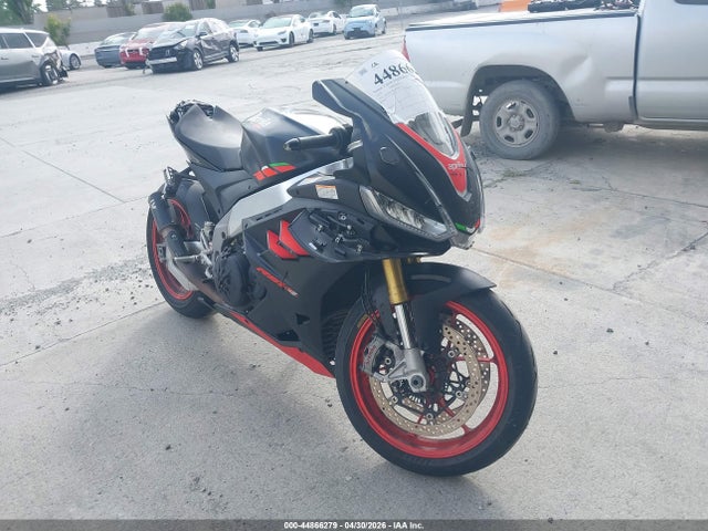 Salvage Aprilia Rsv4 Image