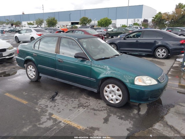 Salvage Honda Civic Image