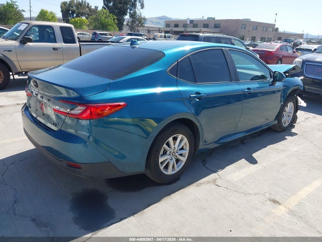 Toyota Camry Le