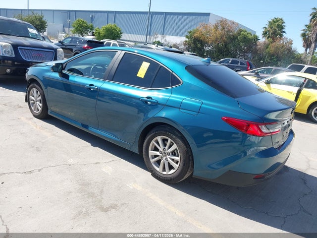 Toyota Camry Le