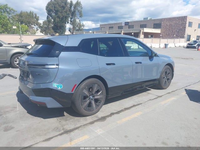 BMW iX Xdrive50