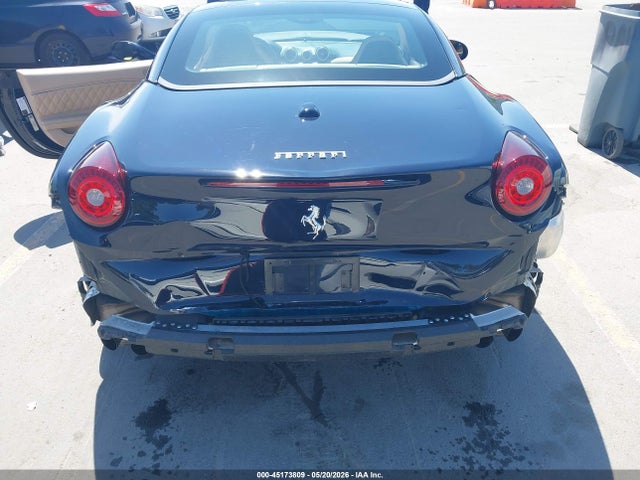 Ferrari California T