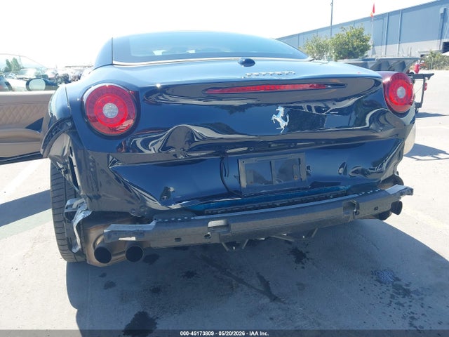 Ferrari California T