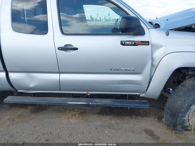 Toyota Tacoma Base V6