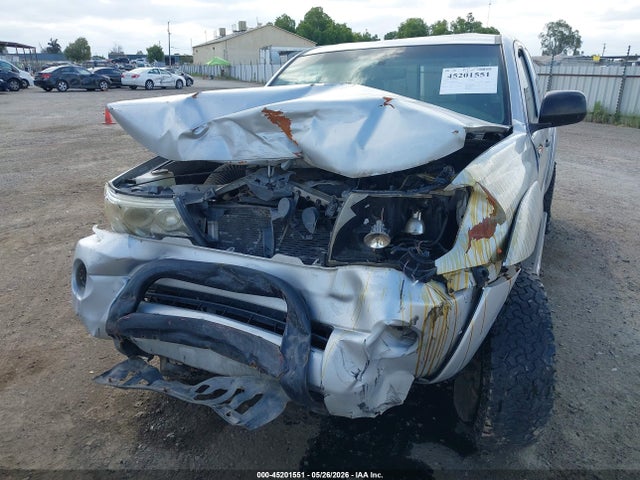 Toyota Tacoma Base V6
