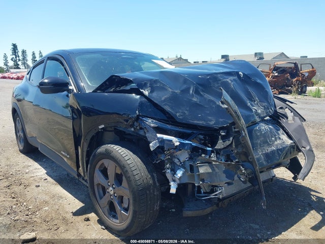 Salvage Ford Mustang Image