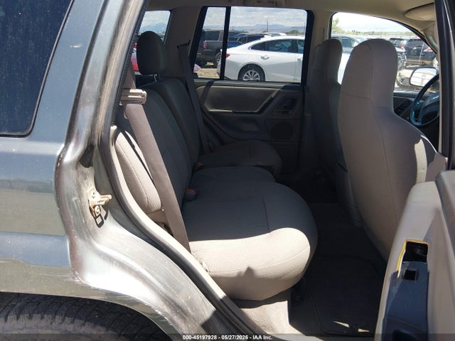 Jeep Grand Cherokee Laredo