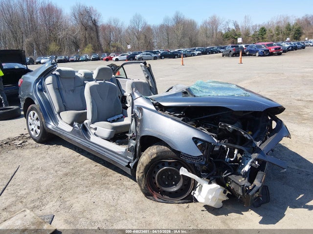 Salvage Toyota Camry Image