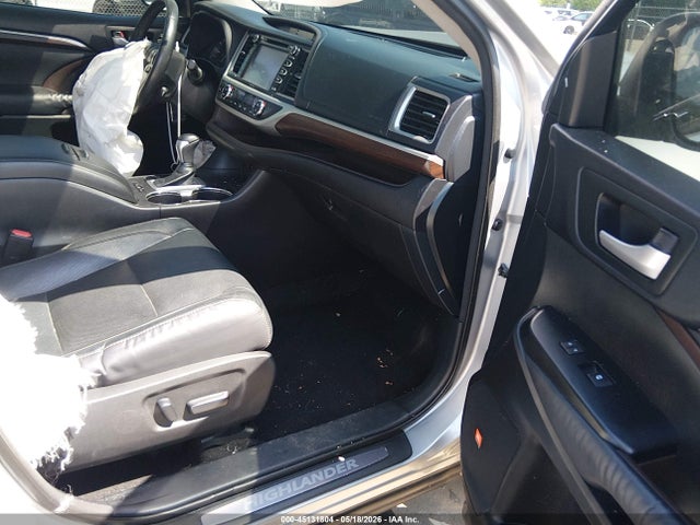 Toyota Highlander Limited Platinum V6