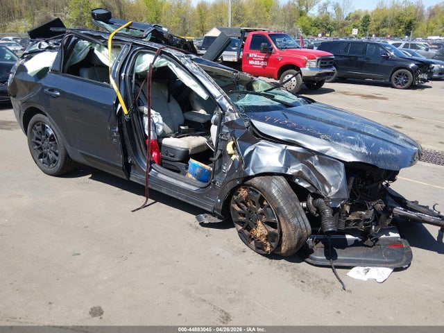 Salvage Kia Telluride Image