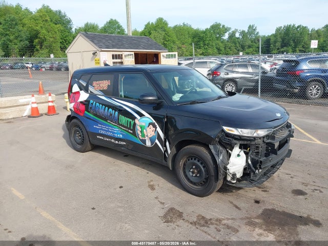 Salvage Kia Soul Image