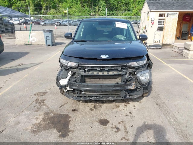 Kia Soul Lx