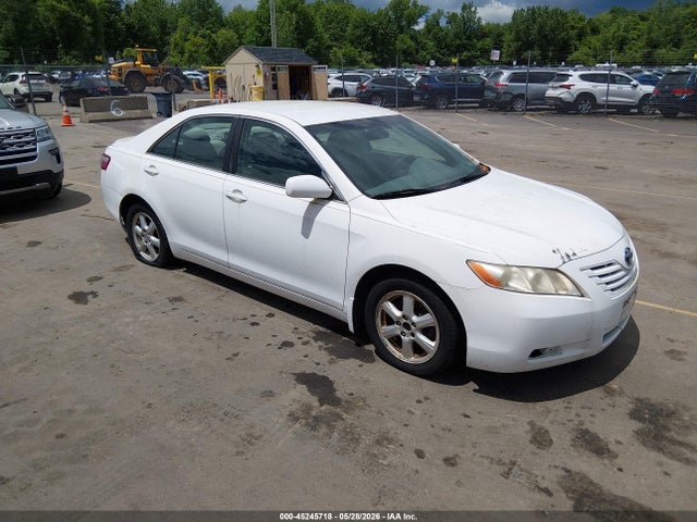 Salvage Toyota Camry Image
