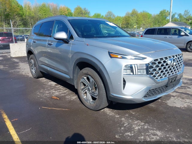 Salvage Hyundai SANTA FE Image