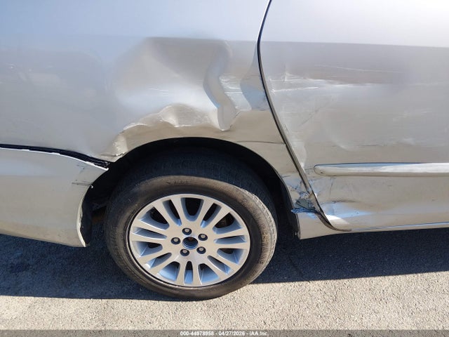 Toyota Sienna Le