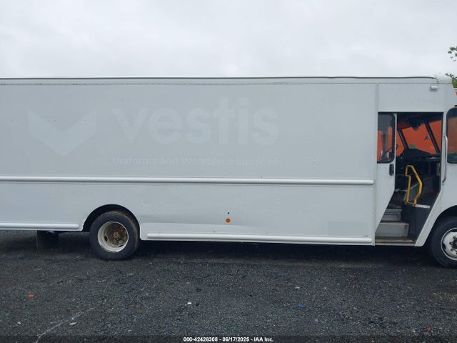 Freightliner Chassis M Line Walk-in Van