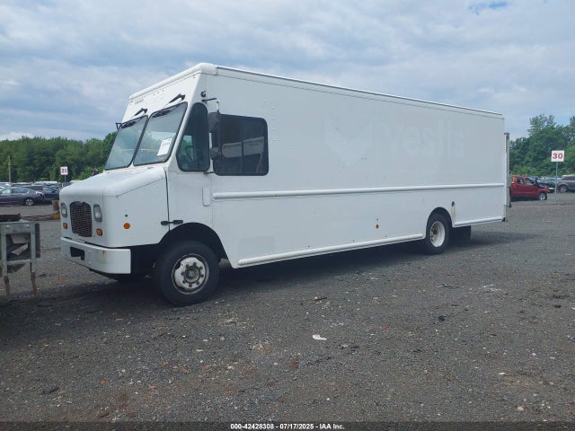 Freightliner Chassis M Line Walk-in Van