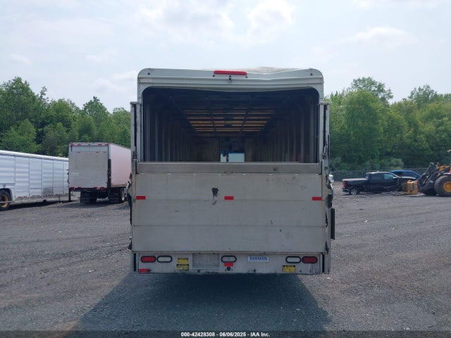Freightliner Chassis M Line Walk-in Van