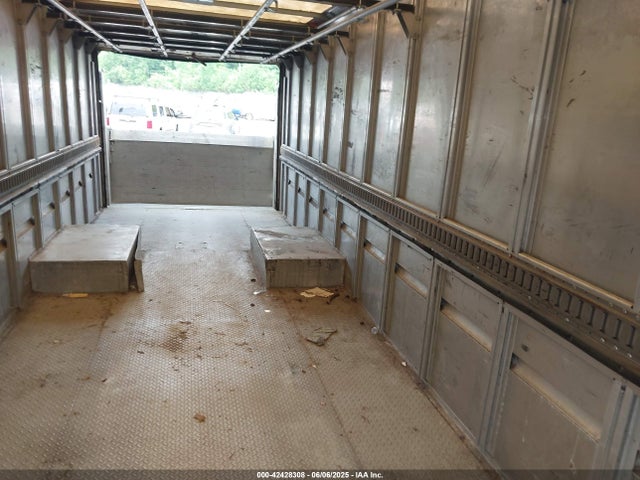 Freightliner Chassis M Line Walk-in Van