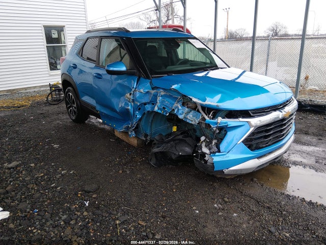 Salvage Chevrolet Trailblazer Image