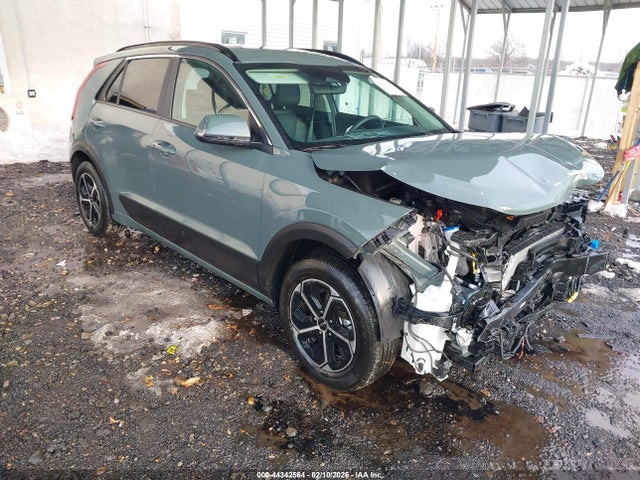 Salvage Kia Niro Image