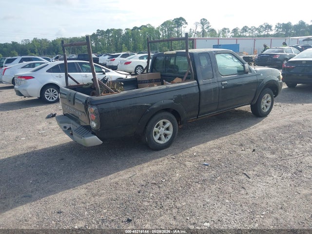 Nissan Frontier Xe