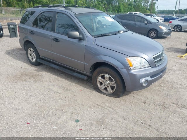 Salvage Kia Sorento Image
