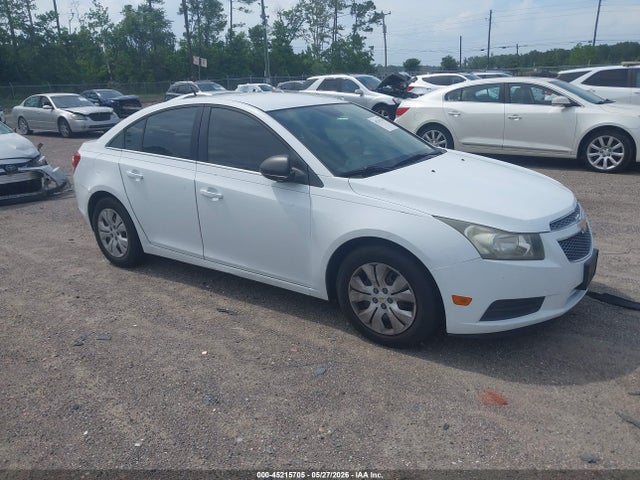 Salvage Chevrolet Cruze Image