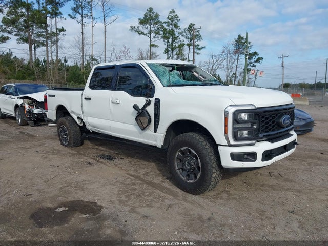 Salvage Ford F-250 Image