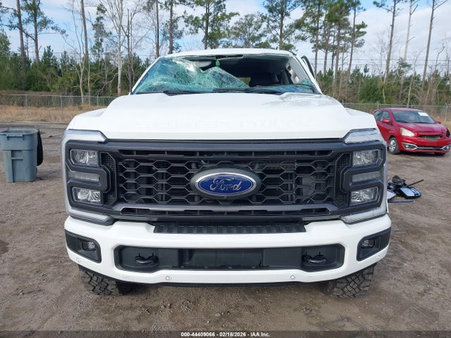 Ford F-250 Lariat